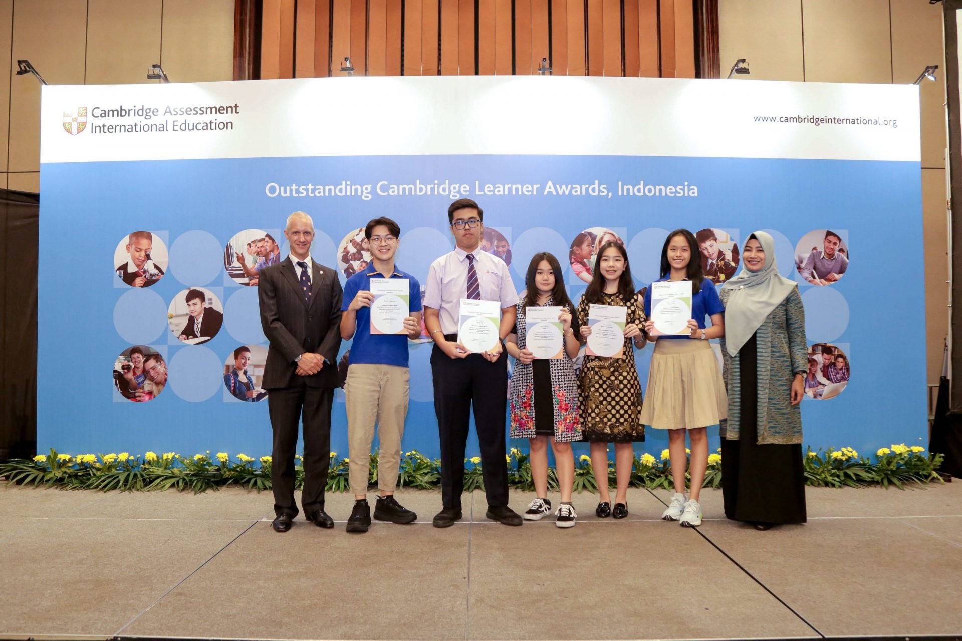 Sampoerna Academy Wins Outstanding Cambridge Learner Awards through 7 of Its Students